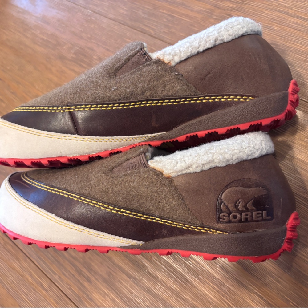 Sorel Mackenzie Shearling Lined Felted slippers w. 9.5